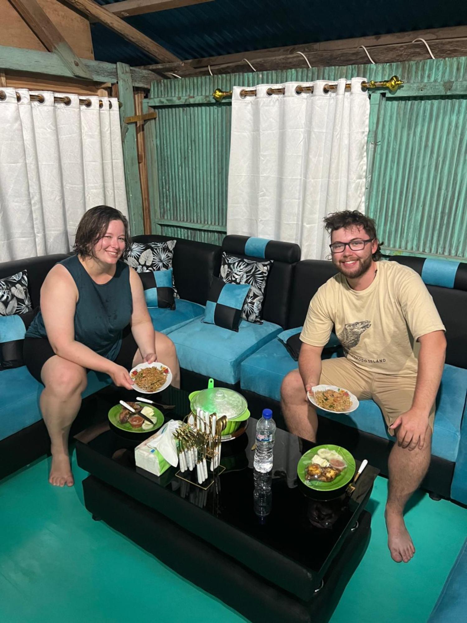 Jhuna Komodo Homestay Exterior foto